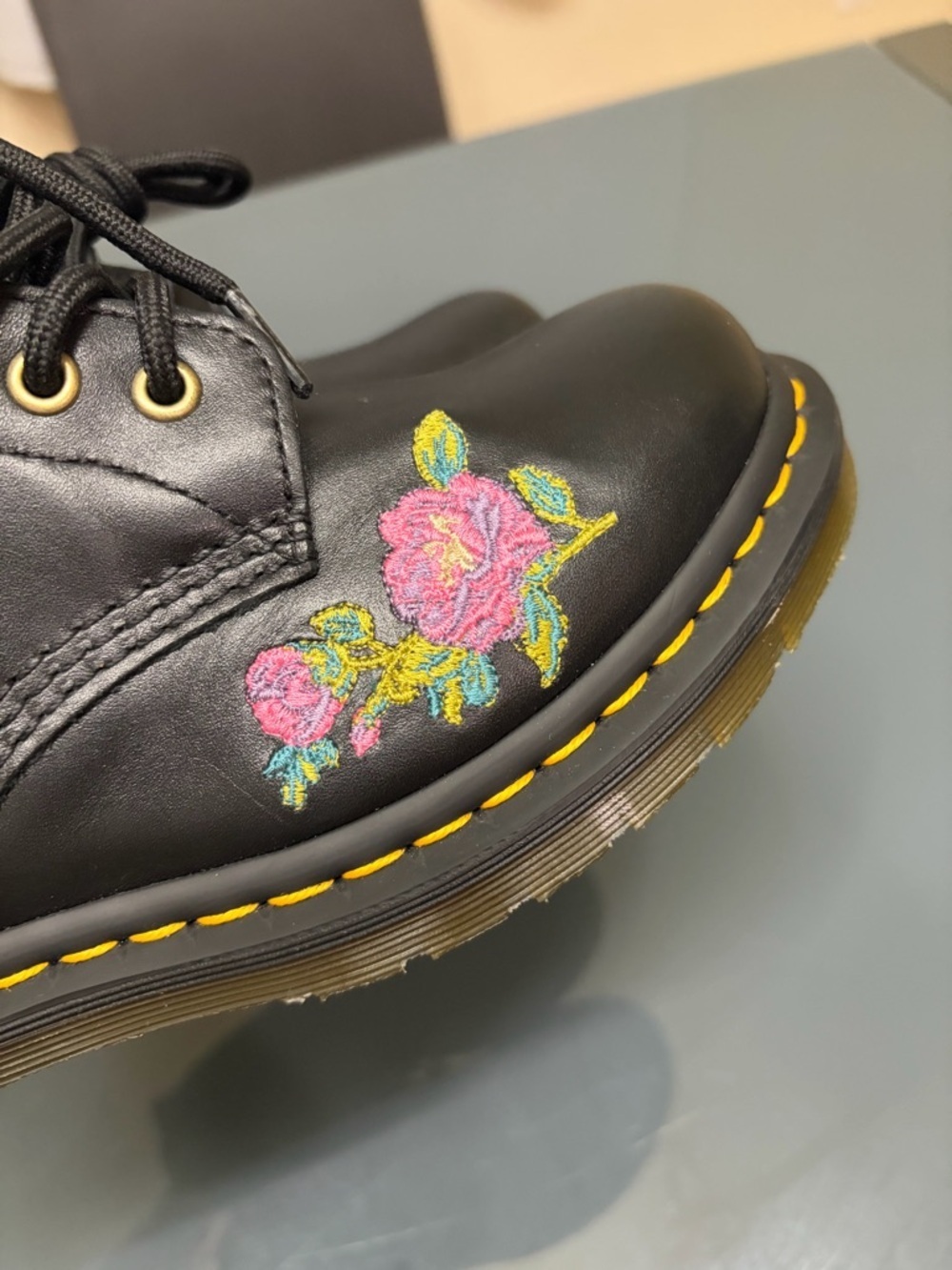 Dr. Martens 1460 Vonda 2 embroidered floral boots - Picture 3 of 13